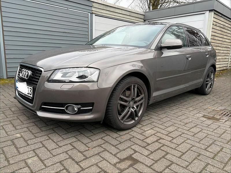Gebraucht Audi A3 Design 125 PS (91 kW) 2012 Grau Kleinwagen