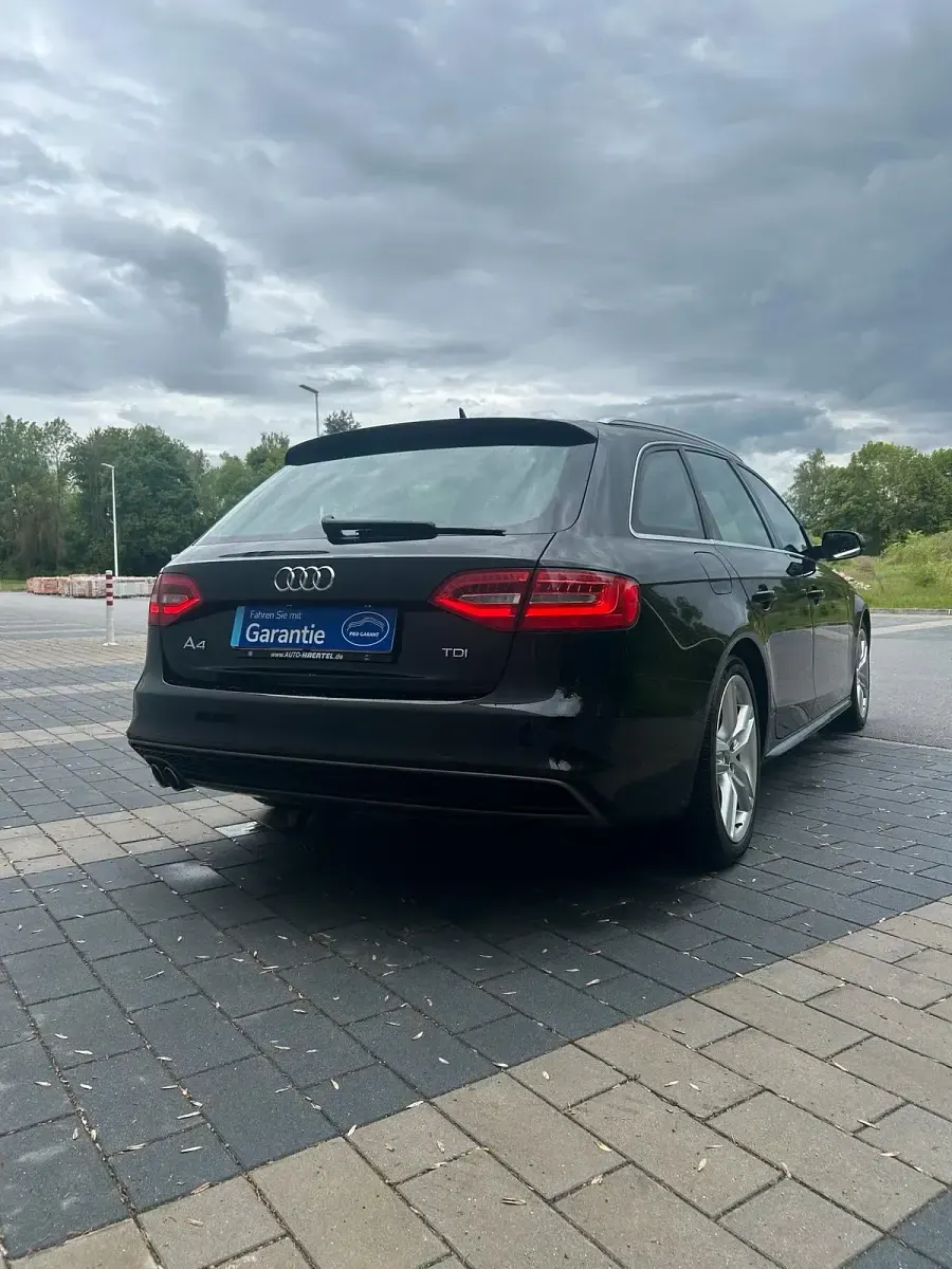 Gebraucht Audi A4 S-Line 150 PS (110 kW) 2014 Schwarz Kombi
