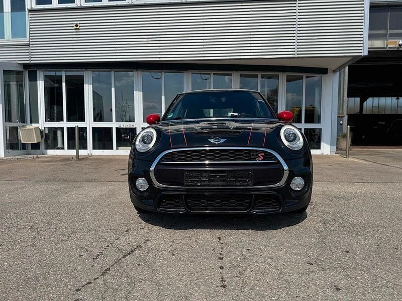 Używany Mini John Cooper Works 211 KM (155 kW) 2018 Czarny Hatchback