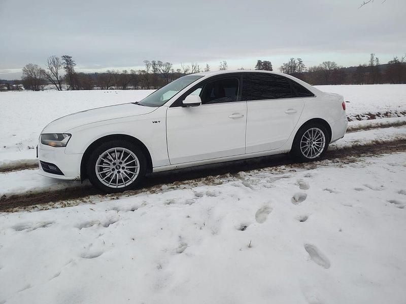 Gebraucht Audi A4 Ambiente 245 PS (180 kW) 2012 Weiß Limousine