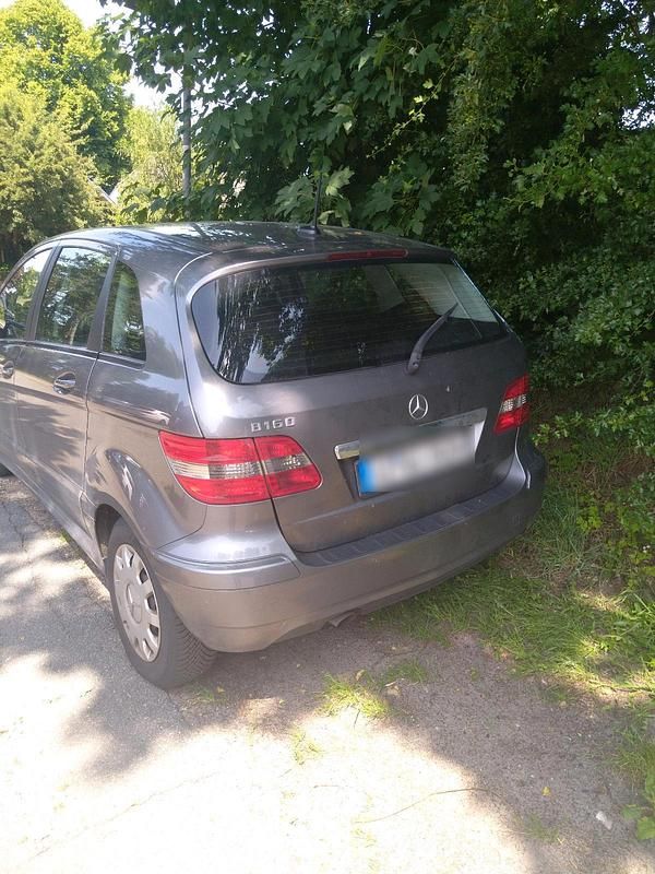 Gebraucht Mercedes B160 95 PS (69 kW) 2009 Grau Van / Kleinbus