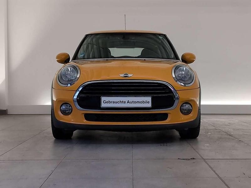 Gebraucht Mini Cooper 136 PS (100 kW) 2016 Volcanic orange Kleinwagen