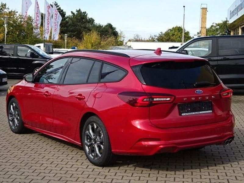 Gebraucht Ford Focus ST-Line X 116 PS (85 kW) 2024 Rot Kombi