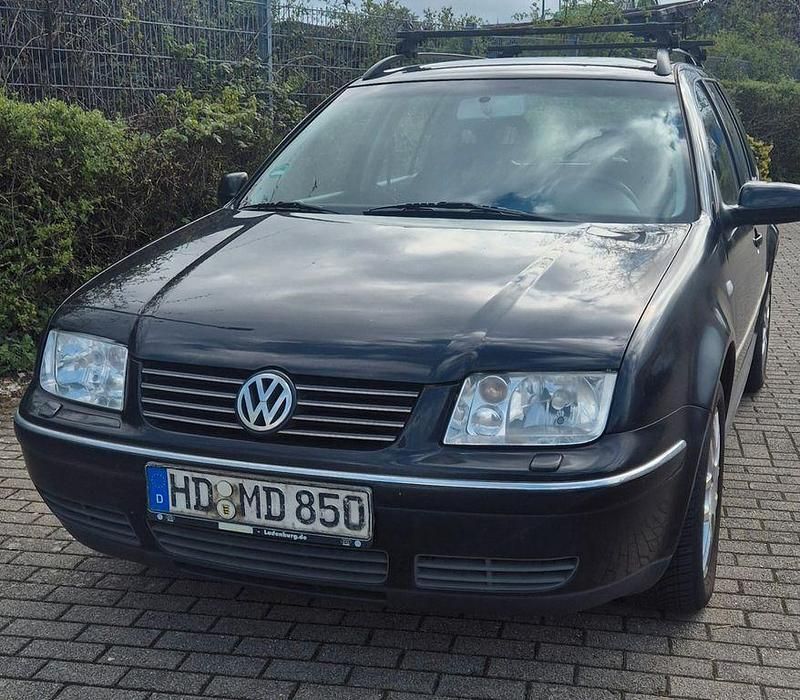 Gebraucht VW Bora 101 PS (74 kW) 2002 Schwarz Kombi