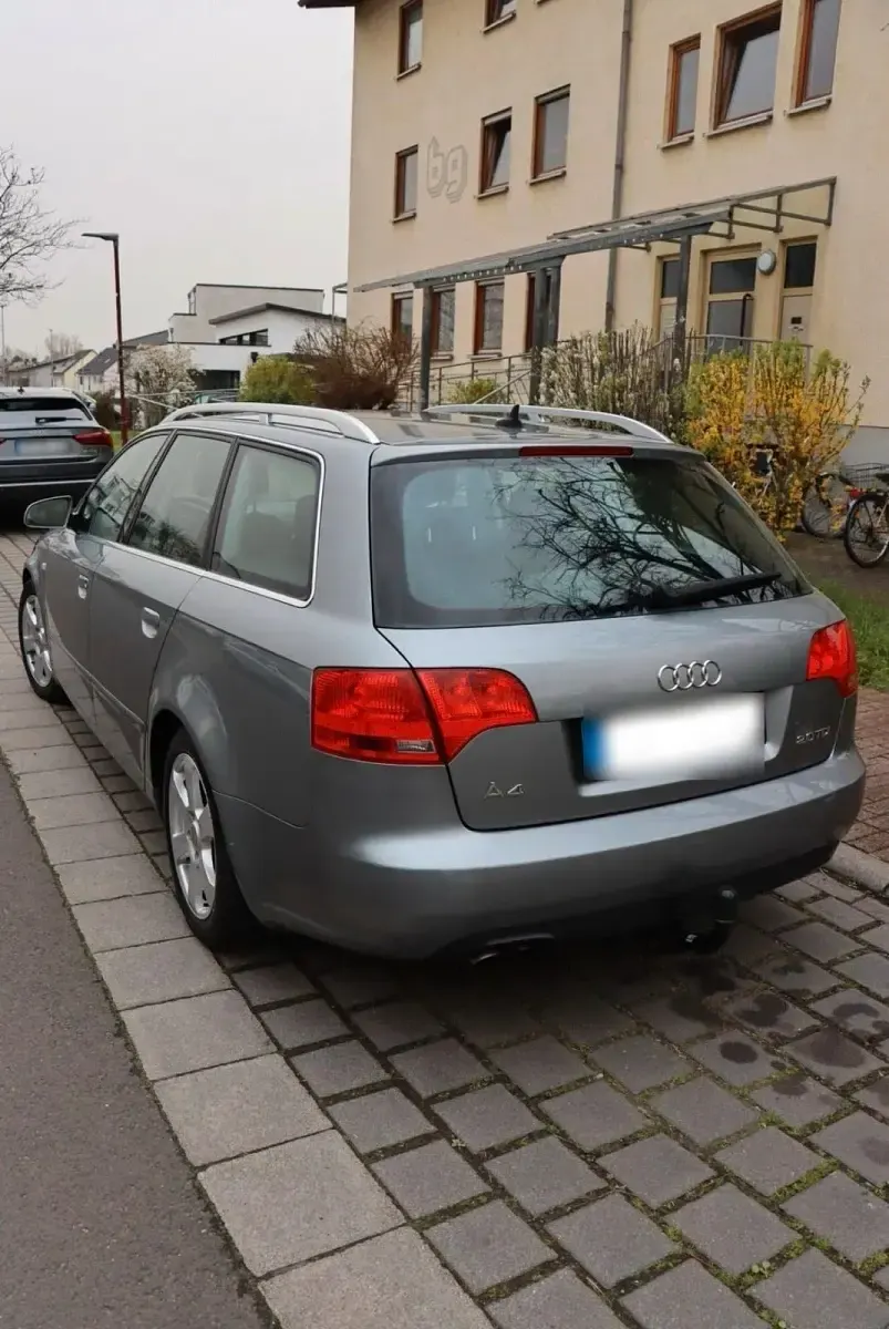 Gebraucht Audi A4 140 PS (102 kW) 2006 Grau Kombi