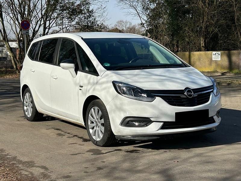 Gebraucht Opel Zafira Tourer 136 PS (100 kW) 2019 Weiß Van / Kleinbus