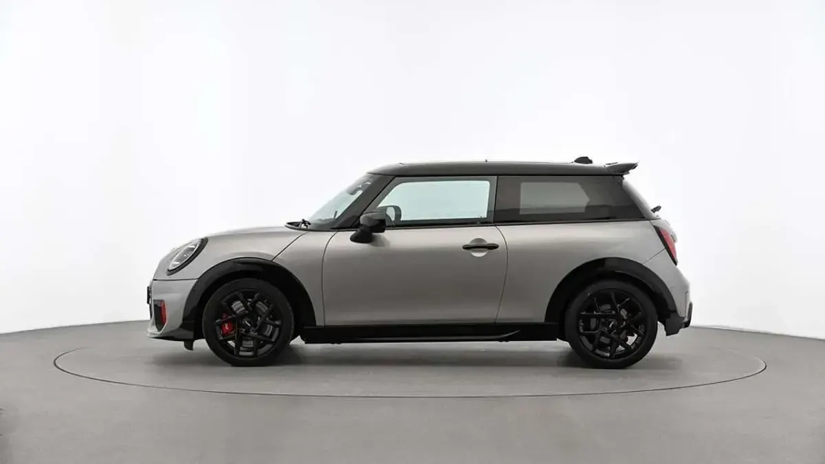 Gebraucht Mini John Cooper Works 231 PS (169 kW) 2024 Grau Kleinwagen