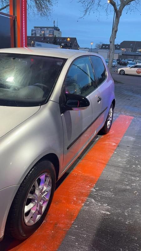 Gebraucht VW Golf 75 PS (55 kW) 2004 Silber Coupé