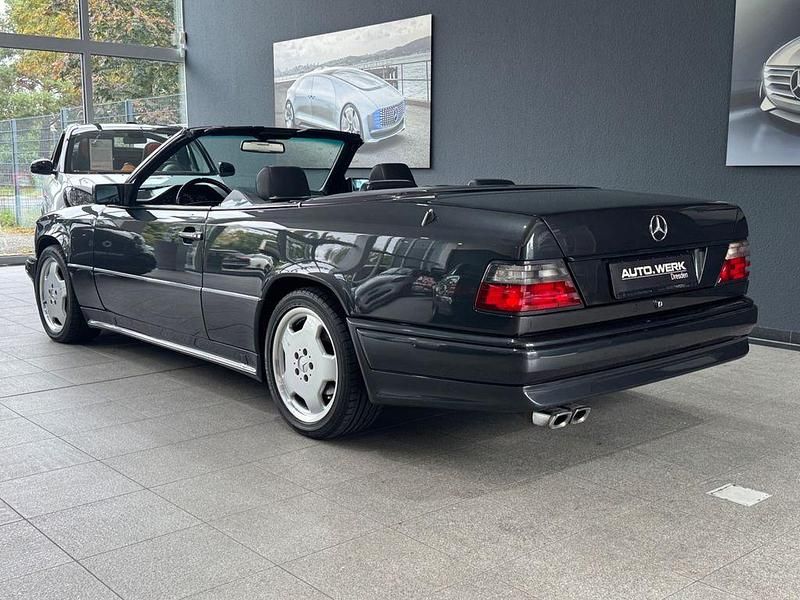 Gebraucht Mercedes E320 AMG 220 PS (161 kW) 1994 Schwarz Cabrio