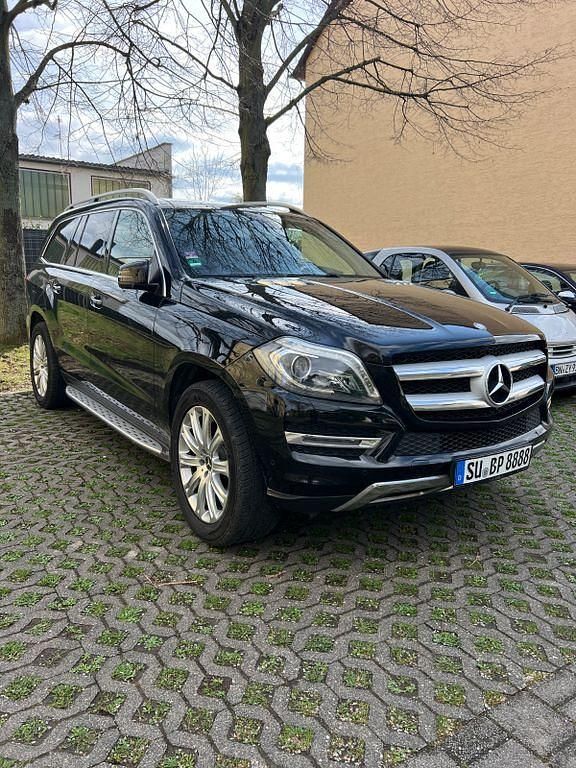 Gebraucht Mercedes GL350 258 PS (189 kW) 2014 Schwarz SUV