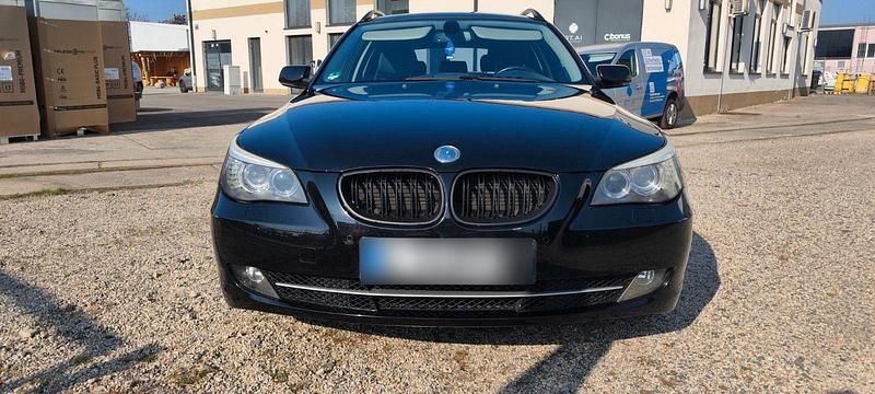 Gebraucht BMW 528 218 PS (160 kW) 2007 Schwarz Kombi