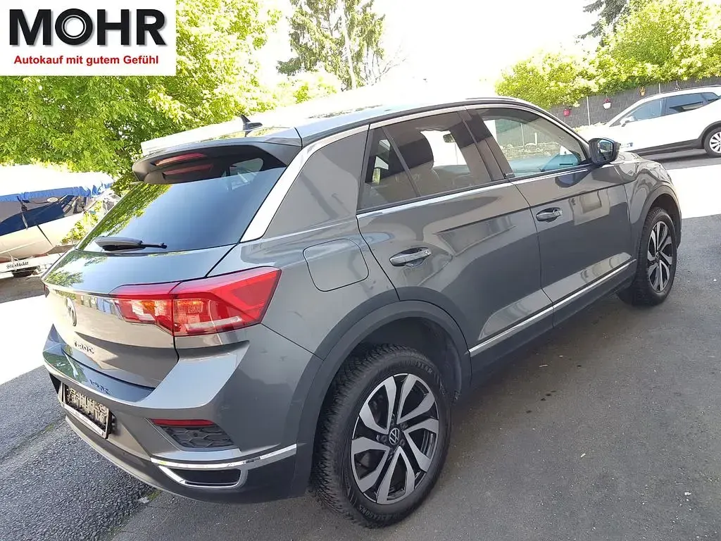 Używany VW T-Roc Active 150 KM (110 kW) 2021 Szary SUV