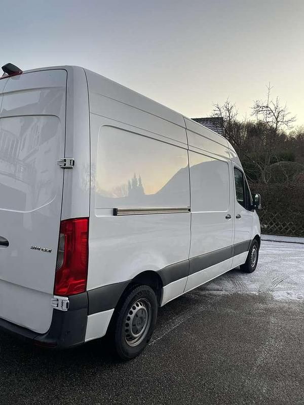 Gebraucht Mercedes Sprinter 143 PS (105 kW) 2021 Weiß Van