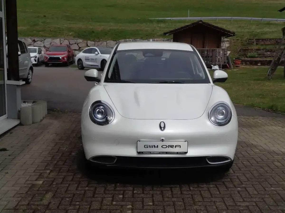 Neu Ora 03 125 kW (171 PS) 2025 Moonlight white Kleinwagen