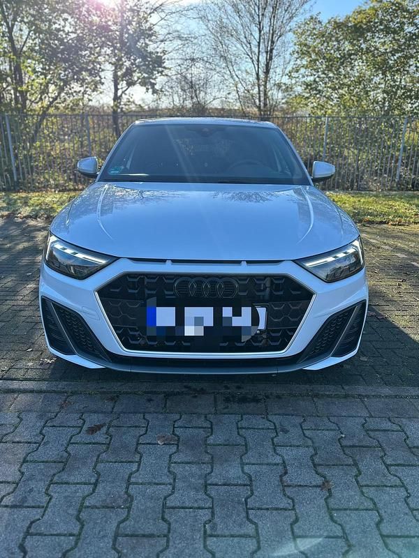 Gebraucht Audi A1 S-Line 95 PS (69 kW) 2019 Weiß SUV