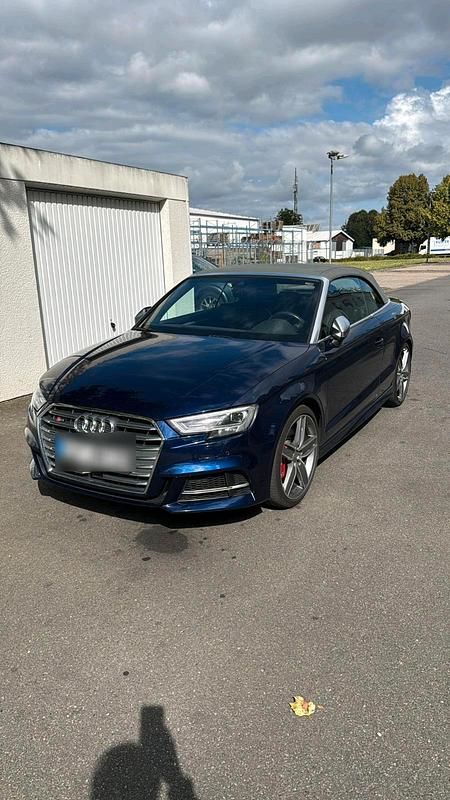 Blau Gebraucht 2017 Audi S3 Cabriolet Cabrio | 27.500 € (Fairer Preis) - Bild 1/4