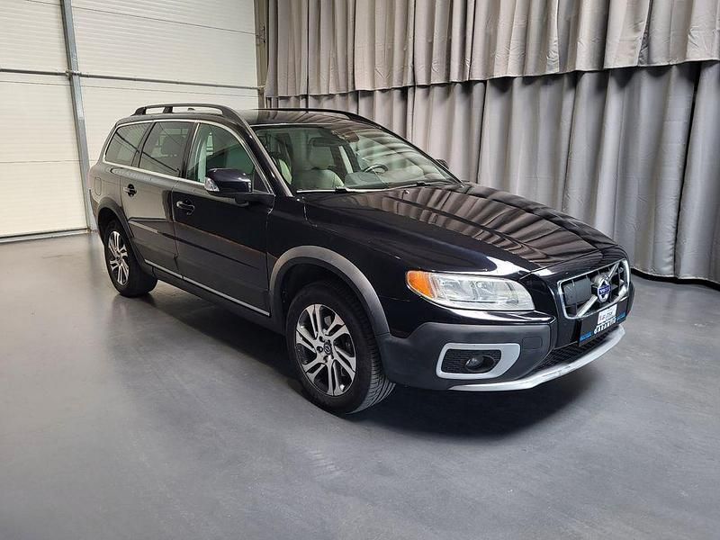 Gebraucht Volvo XC70 Momentum 215 PS (158 kW) 2013 Schwarz Kombi