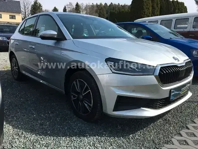 Gebraucht Skoda Fabia Tour 95 PS (69 kW) 2022 Silber Limousine