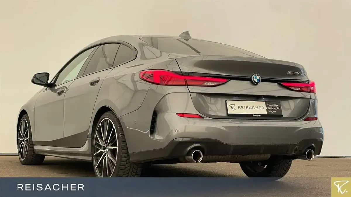 Gebraucht BMW 220 M Sport 192 PS (141 kW) 2022 Skyscraper grau metallic Coupé