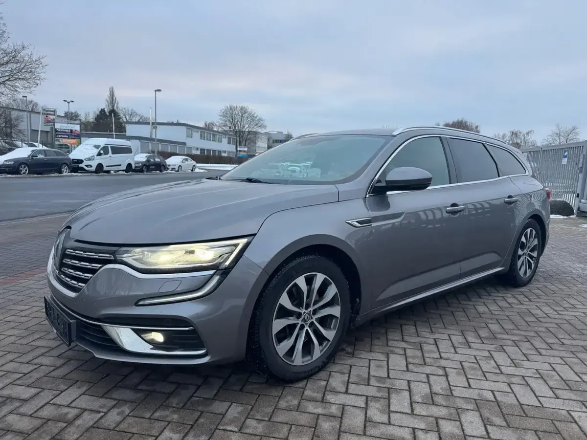 Gebraucht Renault Talisman GrandTour Intens 190 PS (139 kW) 2023 Grau Kombi