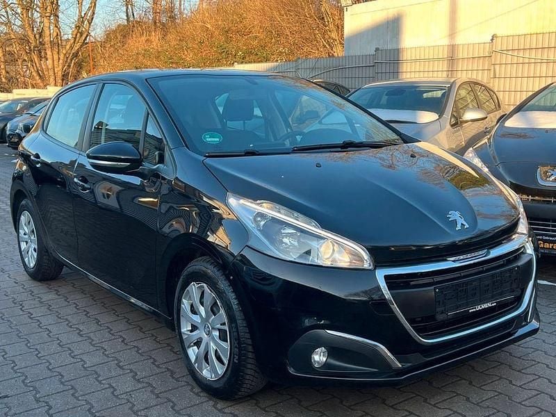 Gebraucht Peugeot 208 Active Top 82 PS (60 kW) 2018 Schwarz Kleinwagen