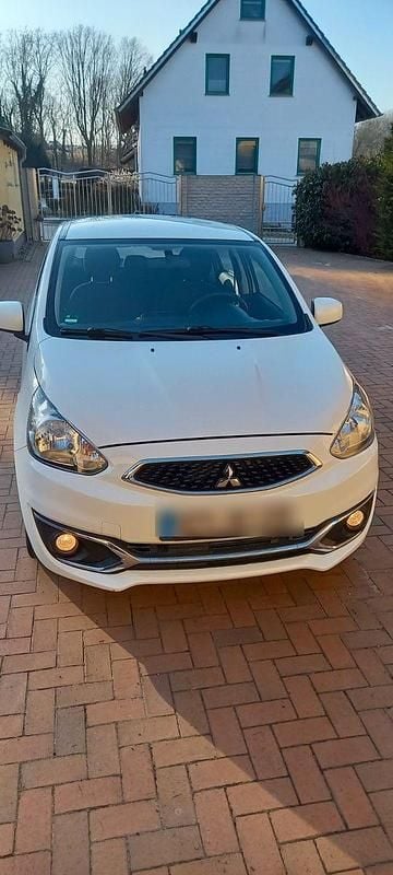 Gebraucht Mitsubishi Space Star Active 71 PS (52 kW) 2019 Weiß Kleinwagen
