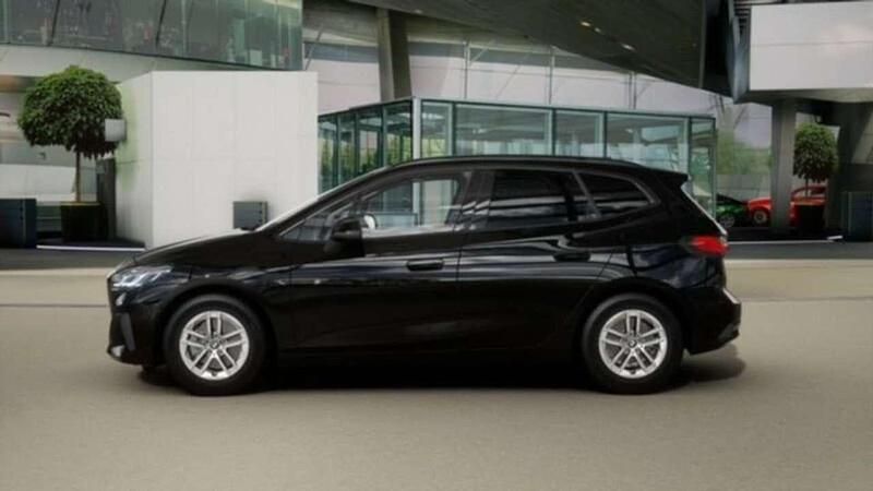 Neu BMW 220 170 PS (125 kW) 2026 Schwarz uni Kombi