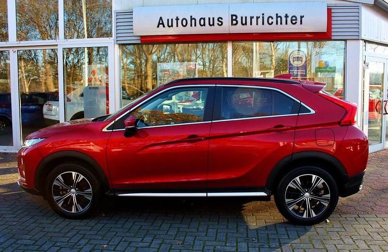 Gebraucht Mitsubishi Eclipse Cross Diamant Edition 163 PS (119 kW) 2019 Rot SUV