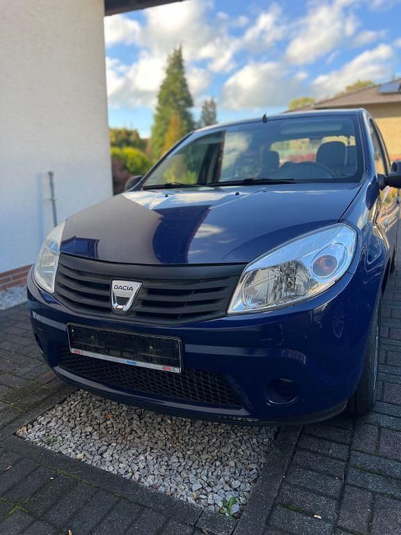 Gebraucht Dacia Sandero 75 PS (55 kW) 2009 Blau Limousine