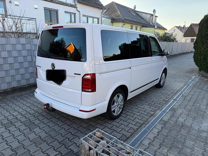 Gebraucht VW Multivan Highline 199 PS (146 kW) 2019 Weiß Van