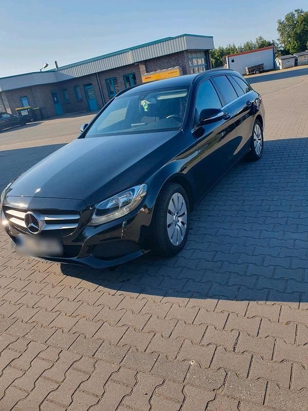 Gebraucht Mercedes C250 204 PS (150 kW) 2015 Schwarz Kombi