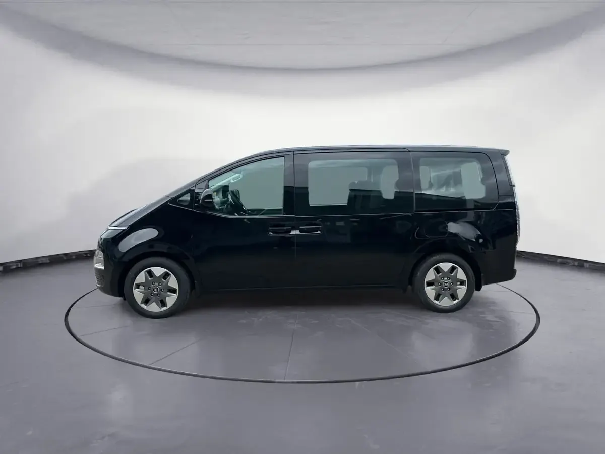 Gebraucht Hyundai Staria Trend 224 PS (164 kW) 2026 Van / Kleinbus