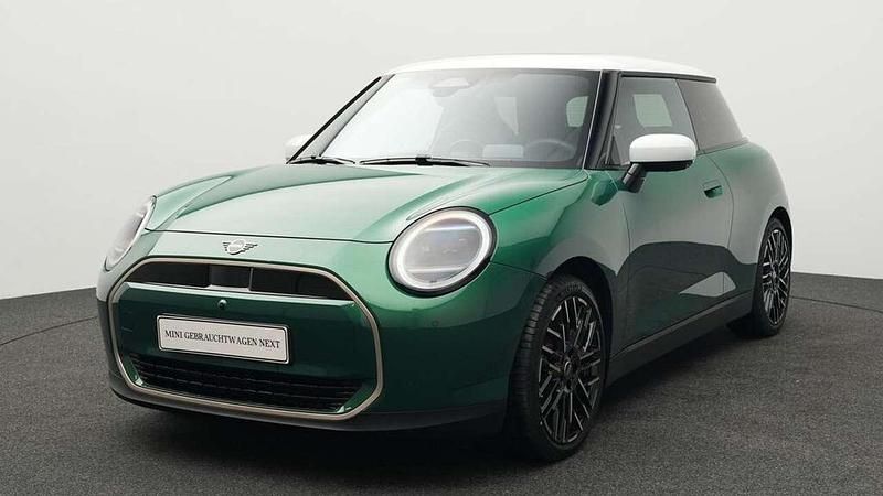 Gebraucht Mini Cooper Favoured 135 kW (184 PS) 2024 Grün Kleinwagen