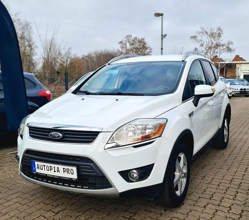 Gebraucht Ford Kuga 140 PS (102 kW) 2012 Weiß SUV