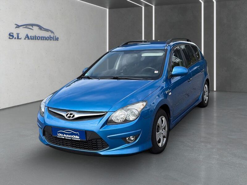 Blau Gebraucht 2010 Hyundai i30 Kombi | 3.990 € (Etwas zu teuer) - Bild 1/4