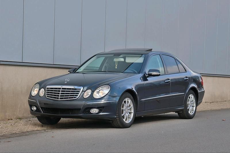 Gebraucht Mercedes E220 Elegance 170 PS (125 kW) 2009 Limousine