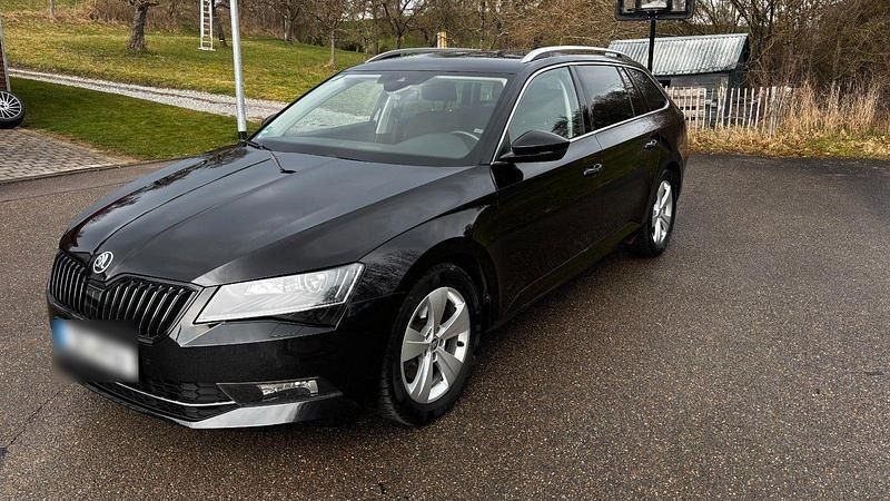 Gebraucht Skoda Superb 190 PS (139 kW) 2019 Schwarz Kombi