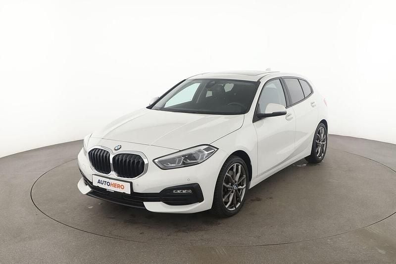 Weiß Gebraucht 2019 BMW 120 Advantage Kleinwagen | 21.870 € (Fairer Preis) - Bild 1/3