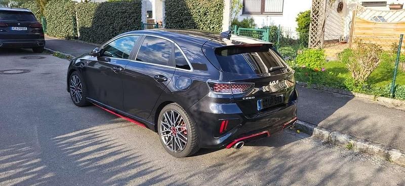 Gebraucht Kia Ceed GT GT 204 PS (150 kW) 2022 Schwarz Limousine