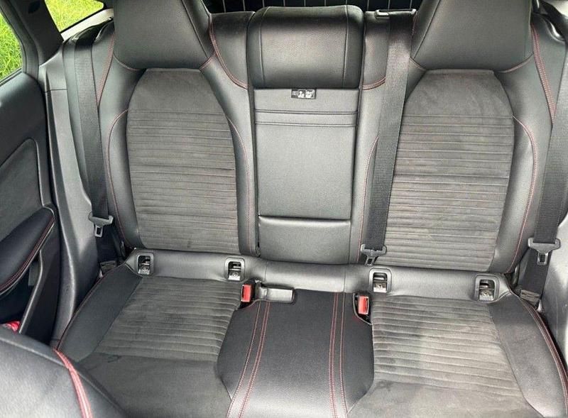 Gebraucht Mercedes CLA220 Shooting Brake AMG 177 PS (130 kW) 2015 Grau Kombi