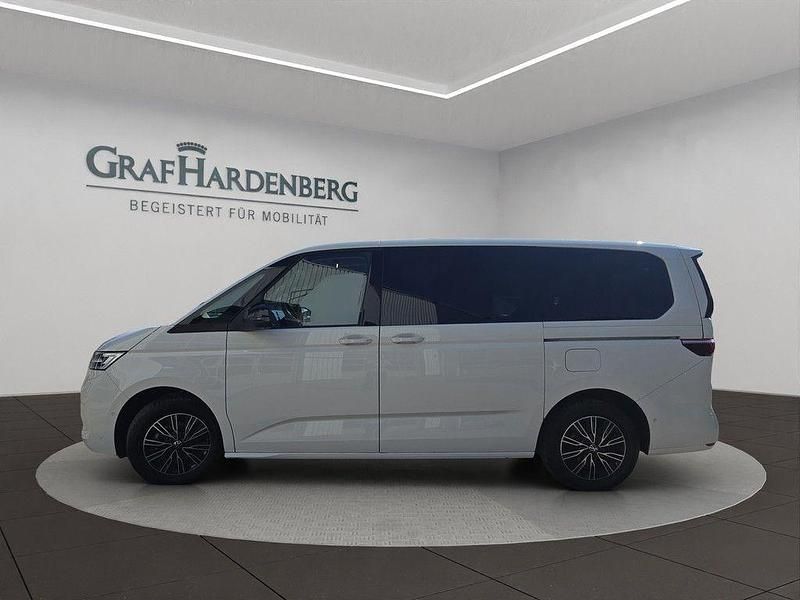 Gebraucht VW Multivan Basis 150 PS (110 kW) 2024 Weiß Van