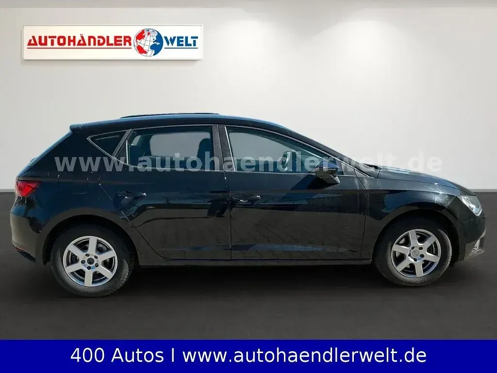 Usado Seat Leon Style 110 HP (80 kW) 2015 Preto Sedan