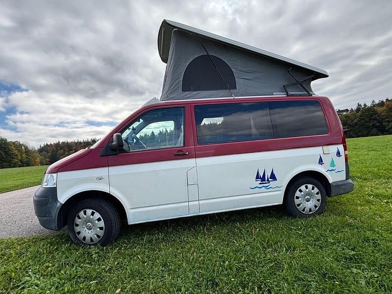 Gebraucht VW T5 84 PS (61 kW) 2008 Rot Van