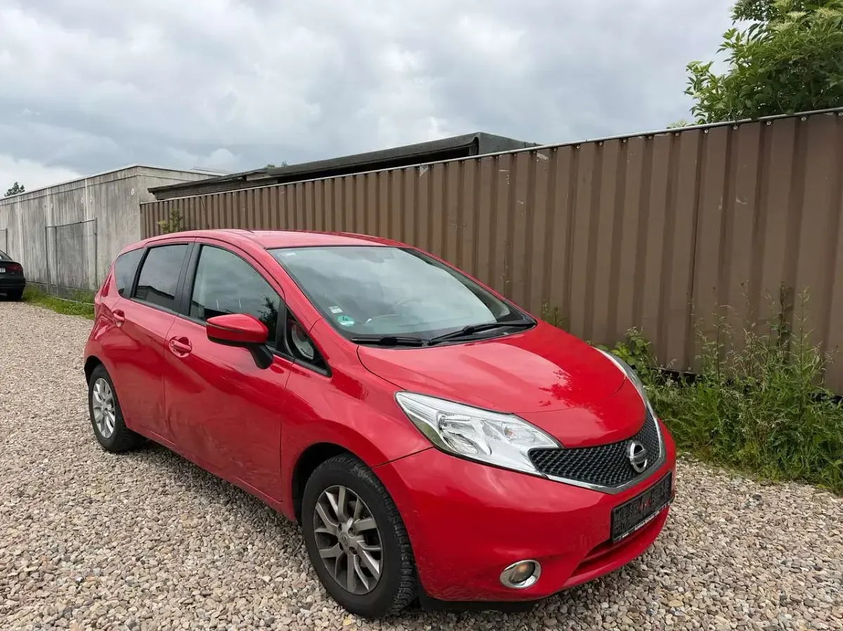 Gebraucht Nissan Note Acenta 90 PS (66 kW) 2015 Red (s) Kleinwagen