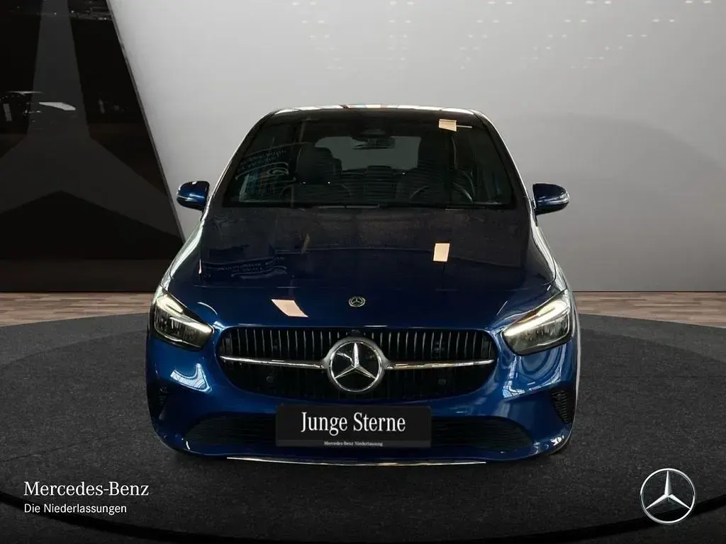 Gebraucht Mercedes B220 Progressive 190 PS (139 kW) 2025 Spektralblau Kleinwagen
