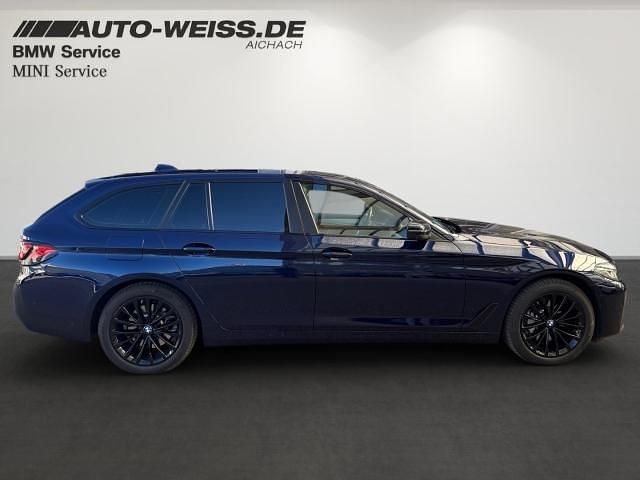 Gebraucht BMW 530 Shadowline 292 PS (214 kW) 2021 Tansanitblau ii metallic (blau) Kombi