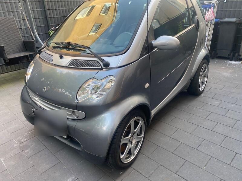 Grau Gebraucht 2006 Smart ForTwo Coupé Passion Coupé | 3.200 € (Superpreis) - Bild 1/4