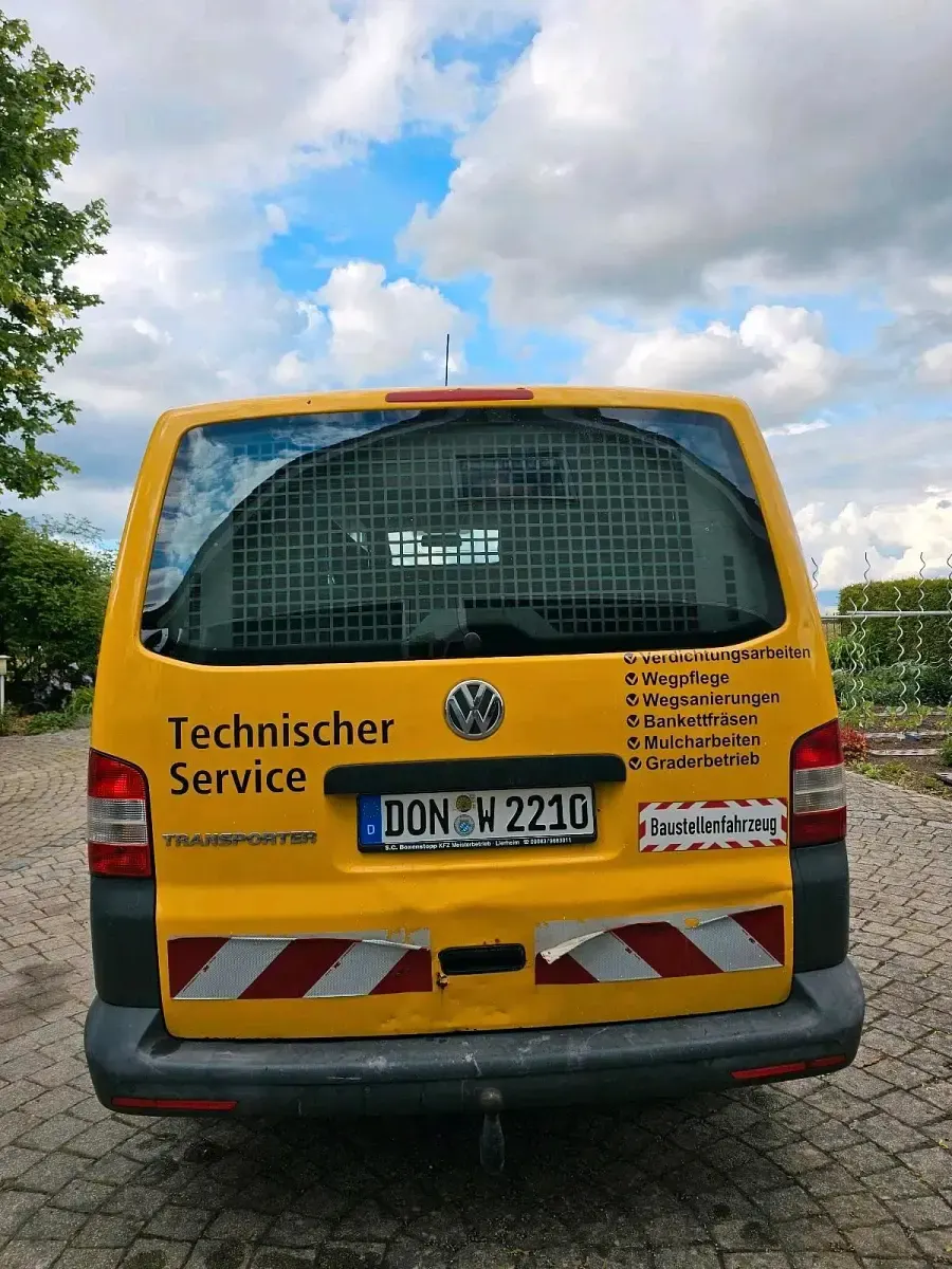 Używany VW Transporter 101 KM (74 kW) 2012 Żółty Van