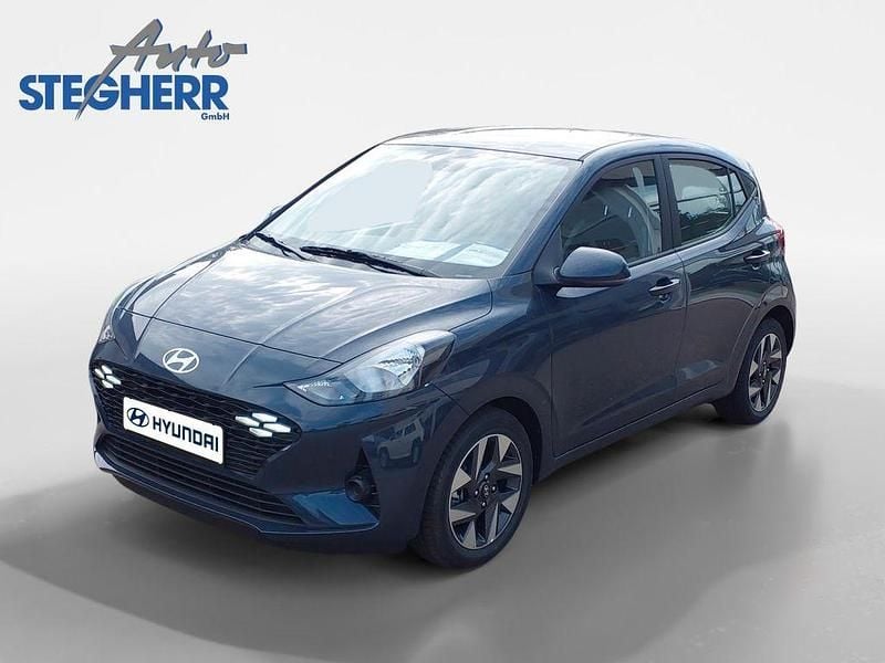 Grau Neu 2025 Hyundai i10 Trend Kleinwagen | 16.990 € (Fairer Preis) - Bild 1/4