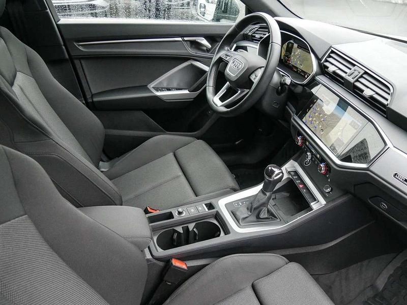 Gebraucht Audi Q3 150 PS (110 kW) 2022 Nanograu metallic SUV